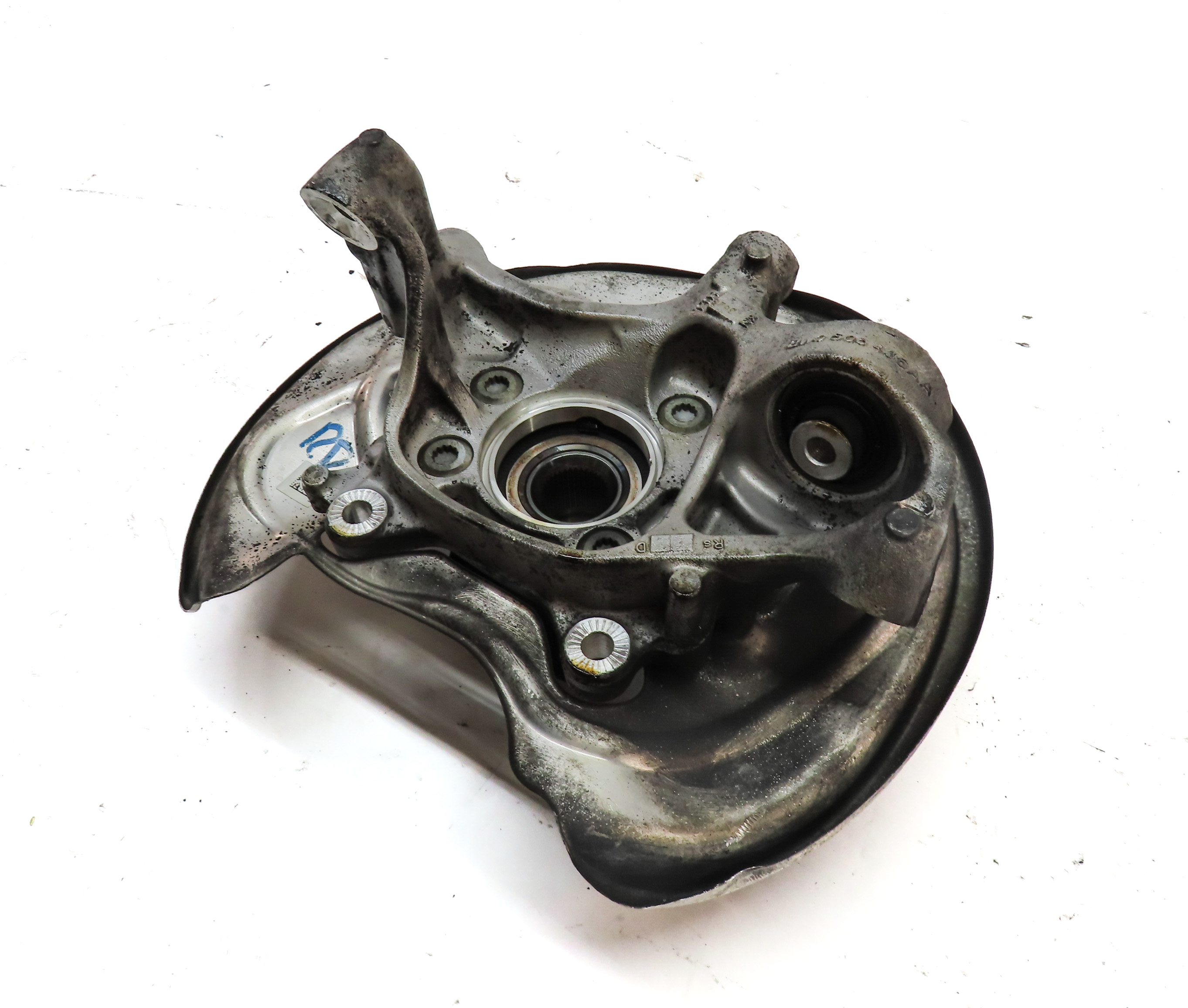 17-19 AUDI A4 A5 S5 (B9 8W 8W6) REAR RIGHT PASSENGER SPINDLE KNUCKLE HUB BEARING — exact item pictured